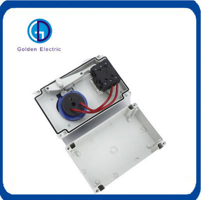 درخواست سفارشی 16A 32A 3p 5p گیرنده صنعتی و سوئیچ با دستگاه Interlock