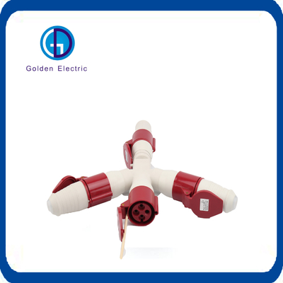نصب دیواری 3 راه 32 AMP خروجی Splitter زمان صرفه جویی IEC Cee 1 در 3 خارج