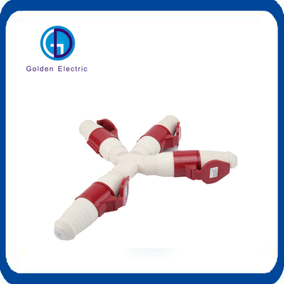 نصب دیواری 3 راه 32 AMP خروجی Splitter زمان صرفه جویی IEC Cee 1 در 3 خارج