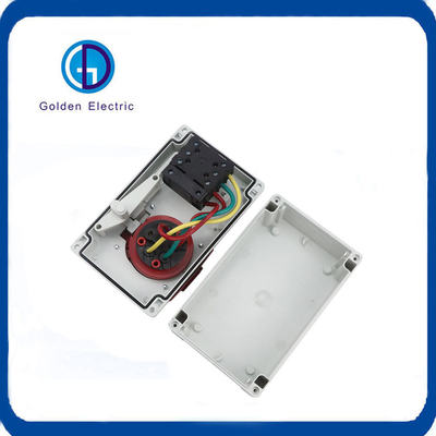 16A 5 basamaklı IP44 380V 3p N E Kilitli ve anahtarlı Endüstriyel Elektrik Soketi