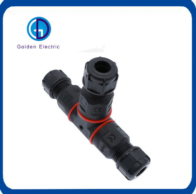 Bon prix 250V 24A IP68 3 phases prise industrielle imperméable à l'eau personnalisée avec structure compacte en ligne