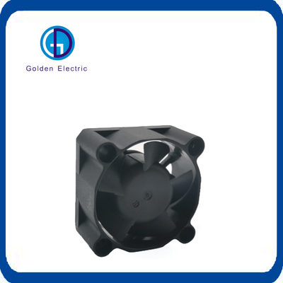 Su geçirmez fırçasız DC Aksyal Soğutma Ventilatörü Siyah 24G Düzenlenebilir Hızla
